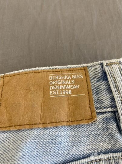 Джинсы bershka