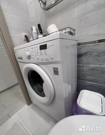 Узкая стиральная машинка LG F1068SD