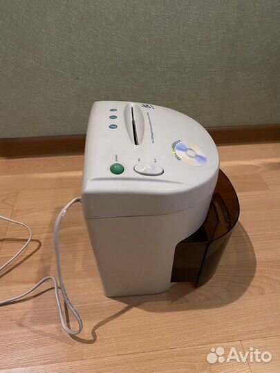 Шредер (уничтожитель бумаги) Piranha, Germany