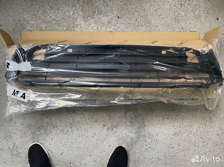 Lexus RX нижняя решетка бампера