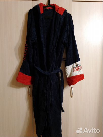 Мужской махровый халат с капюшоном