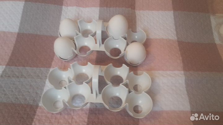 Новые формы 2-шт для хранения яиц в холодильнике.в