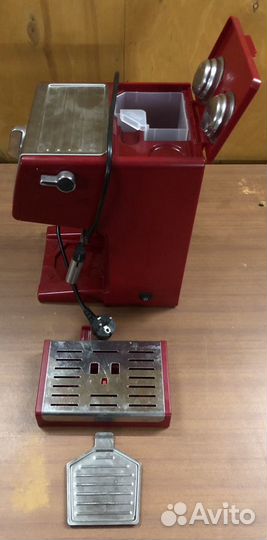 Кофеварка рожковая De'Longhi ECP 33.21