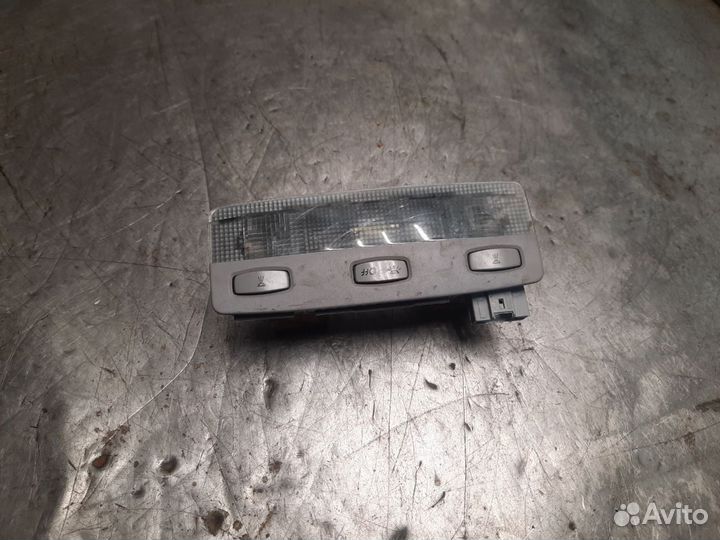 Nissan Primera P12 плафон