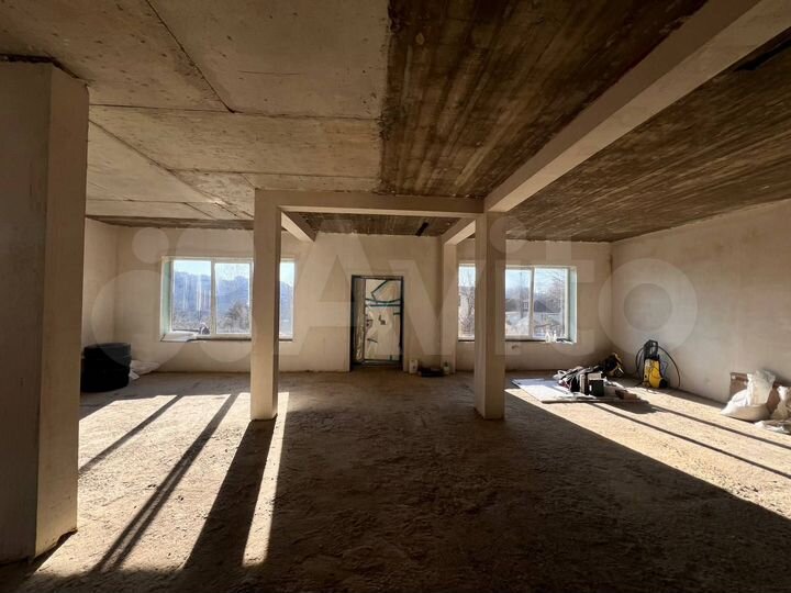 Дом 315 м² на участке 6 сот.