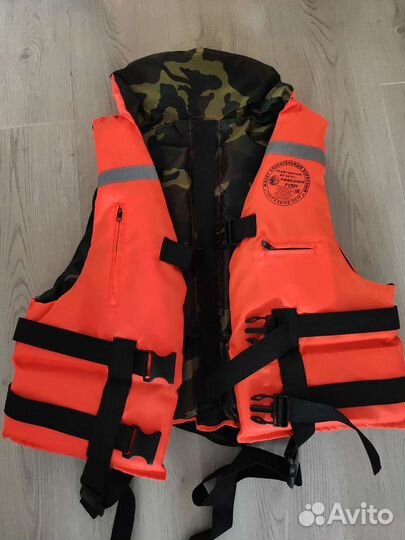 Спасательный жилет взрослый