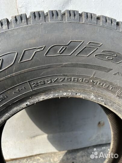 Cantop E3/L3 235/75 R15 109T