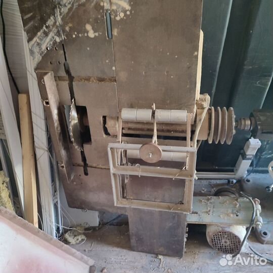Деревообрабатывающий станок