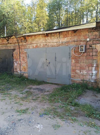 Гараж, > 30 м²