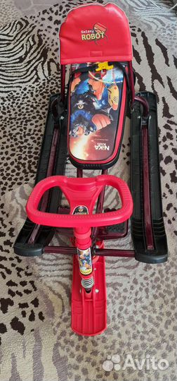 Детский снегокат бу