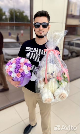 Букет роз цветы 105 роз