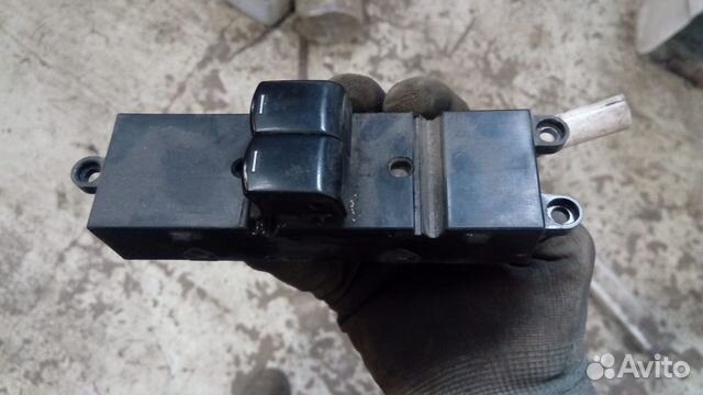 Блок стеклоподъемников на Алмера Классик