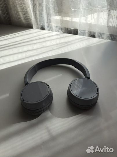 Беспроводные наушники jbl