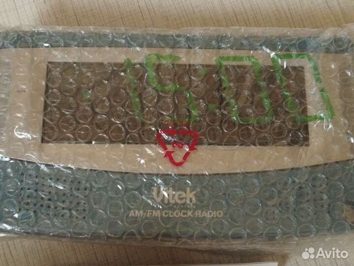 Радиочасы Vitek VT-3505