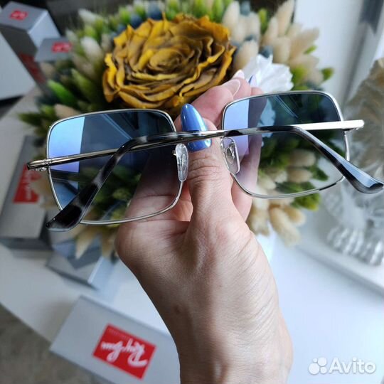 Солнцезащитные очки Ray-Ban Square RB1971