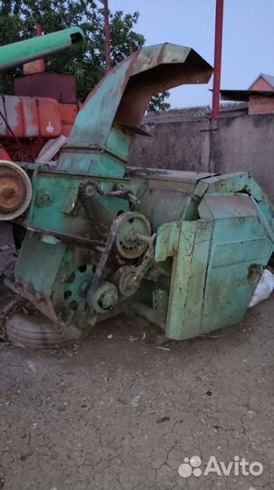 Жатка Херсонский машиностроительный завод Жатка для уборки кукурузы (КМС), 1988