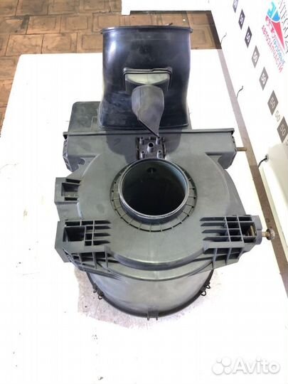 Б/У Б/У Корпус воздушного фильтра Запчасть