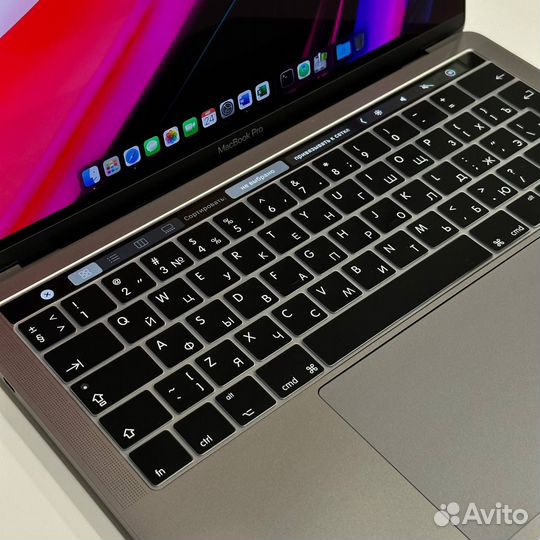 Apple MacBook Pro 13 touch bar