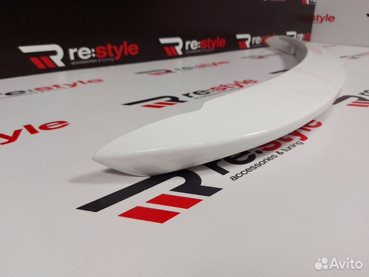 Спойлер Наверх Toyota Vitz 130 Белый 040