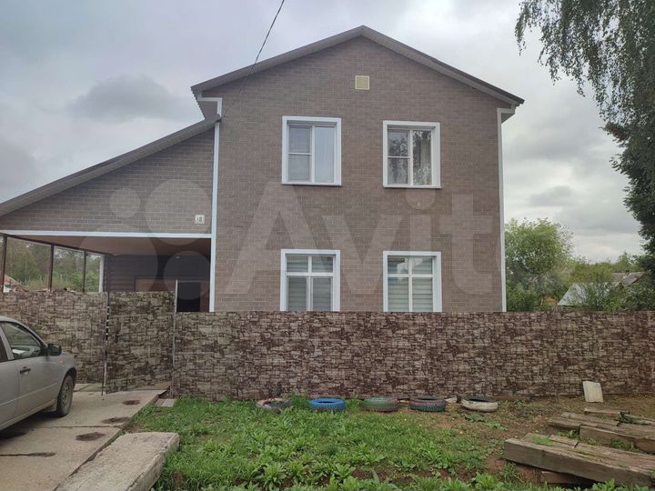 Дом 200 м² на участке 20 сот.