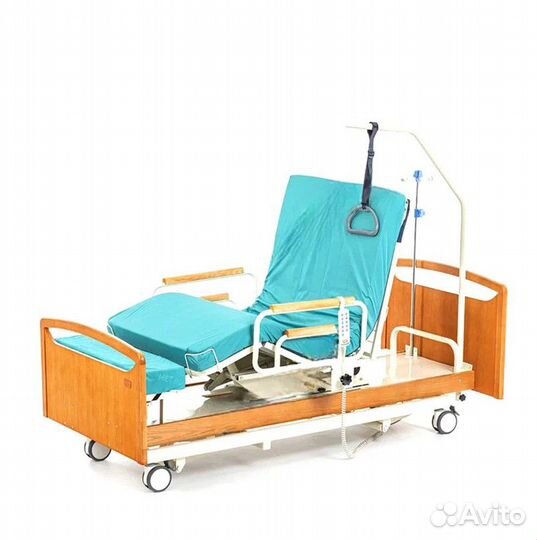 Медицинская кровать для инвалидов