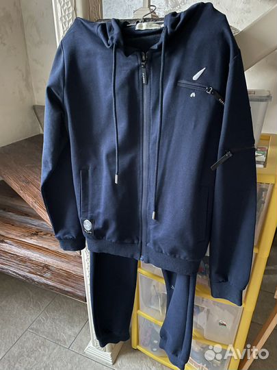 Спортивный костюм на мальчика 152