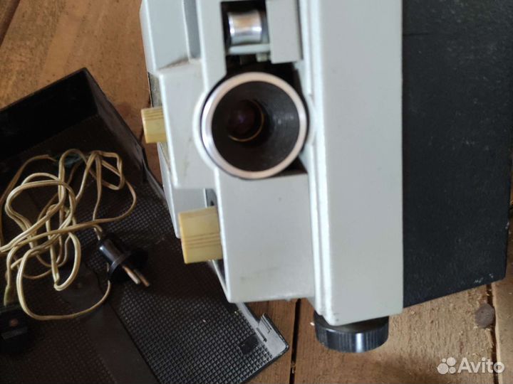 Кинопроектор