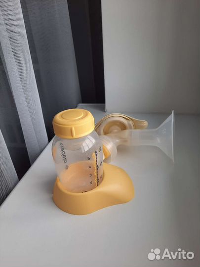 Молокоотсос medela ручной