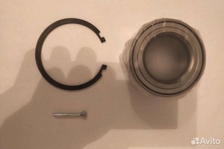 Ступичные подшипники передние Nissan SNR R16862