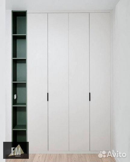 Встроенный распашной шкаф