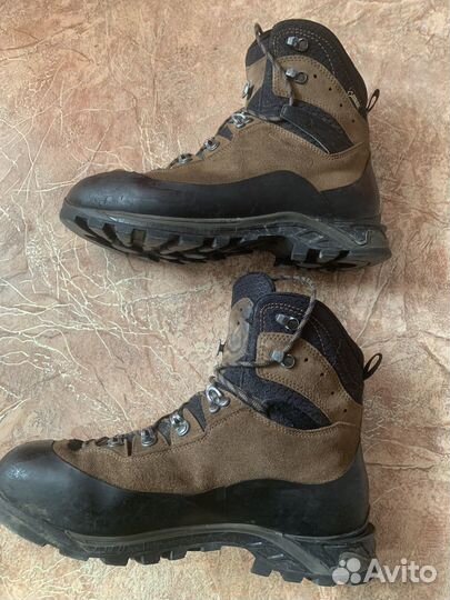 Треккинговые ботинки Lowa