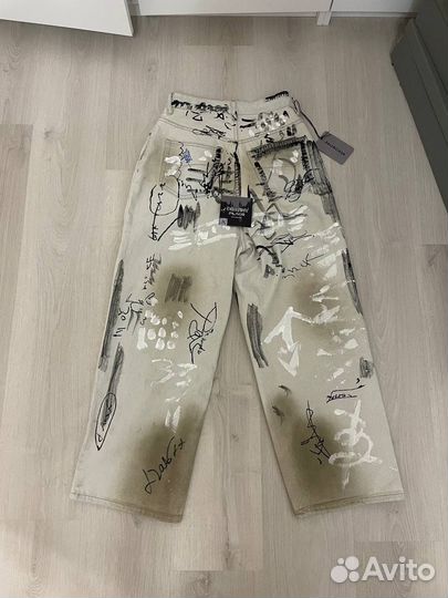 Джинсы balenciaga graffiti bagggy