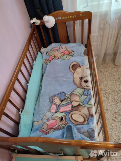 Детская кроватка