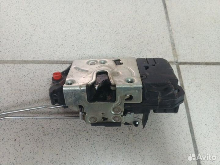 Замок задней левой двери задний левый LADA Granta