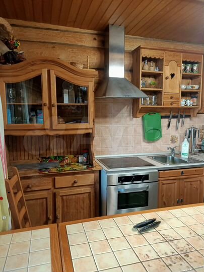 Дом 230 м² на участке 11 сот.