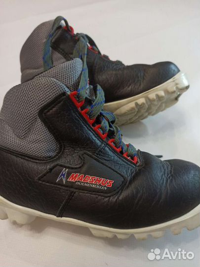 Лыжные ботинки детские 33