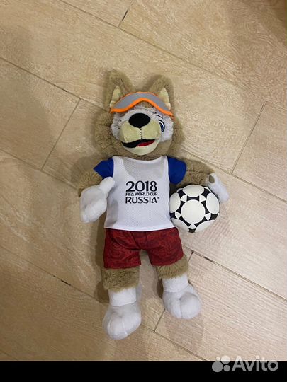 Мягкая игрушка волк символ фифа футбол
