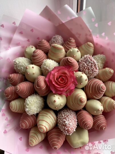 Клубника в шоколаде в Красногорске, букеты из ягод