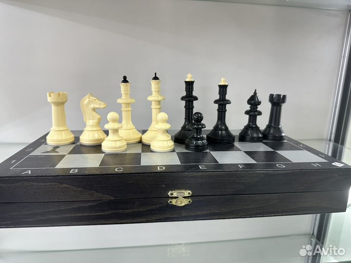 Шахматы деревянные новые