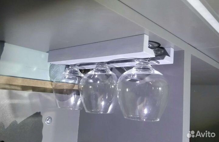 Держатель для бокалов