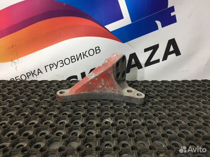 Кронштейн двигателя задний правый