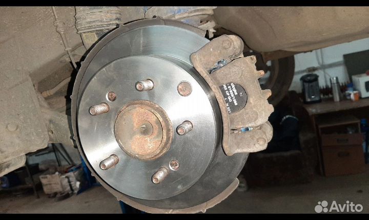 Пер. тормозные диски и колодки mitsubishi lancer