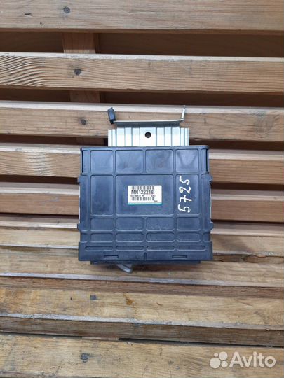 Блок управления двигателем Mitsubishi Outlander