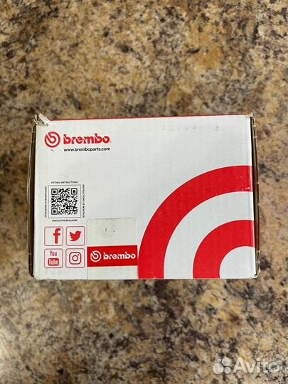 Тормозные колодки Brembo на Nissan Pathfinder