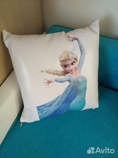 Маленький диванчик Мультик