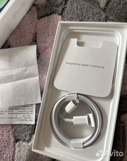 Зарядка на iPhone