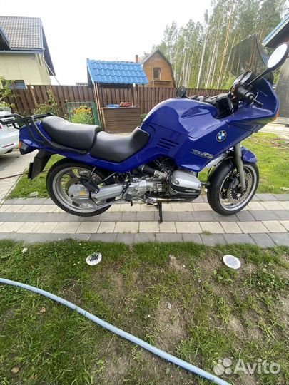 BMW R1100RS