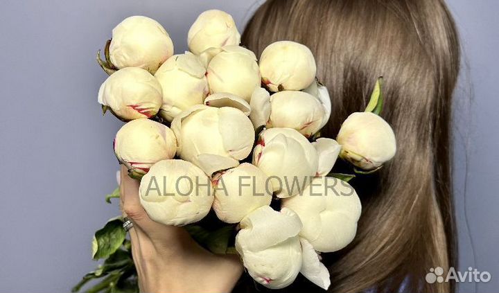 Букет из пионов