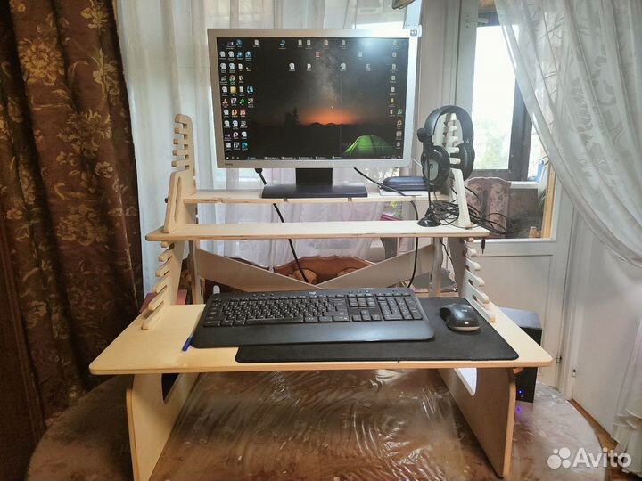 Стол для компьютера