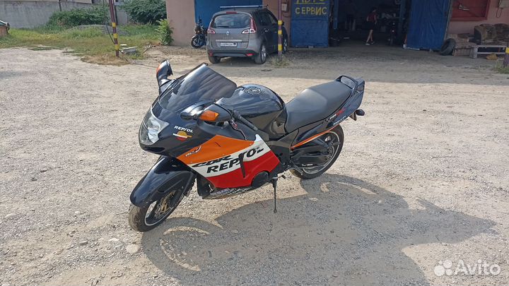 Продам Honda CBR 1100xx Дрозд